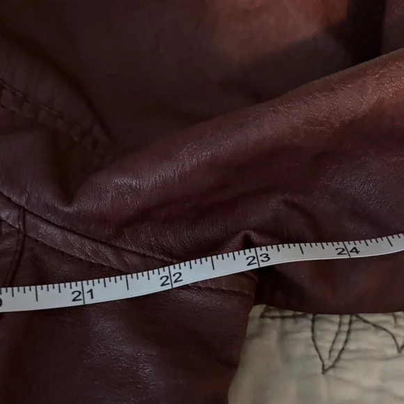 Maurices Deep Maroon faux Leather Jacket 2x - Picture 10 of 11